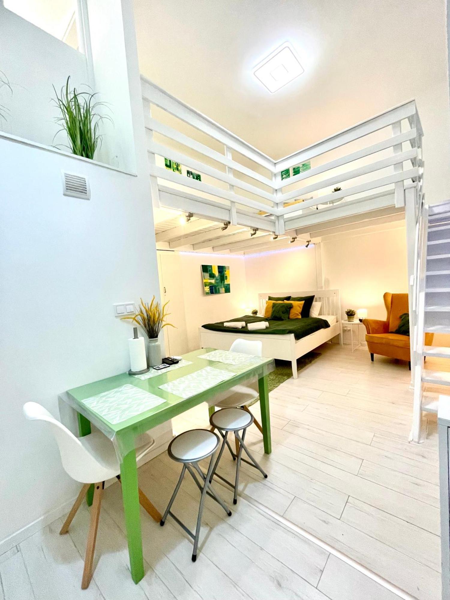 Teresian Apartment Near The Andrassy Street Free Air Conditioner Free Coffee Budapest Bagian luar foto