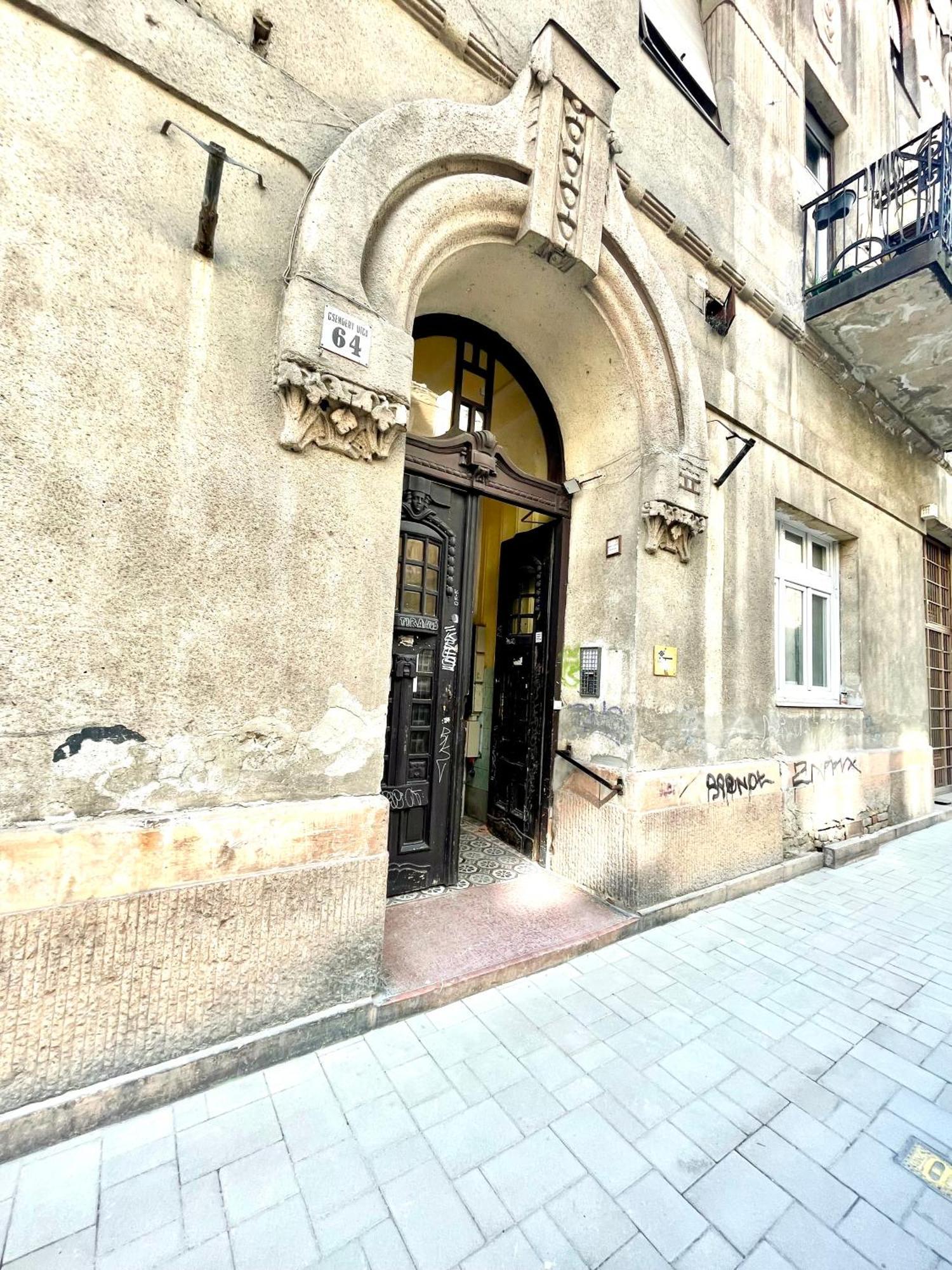 Teresian Apartment Near The Andrassy Street Free Air Conditioner Free Coffee Budapest Bagian luar foto